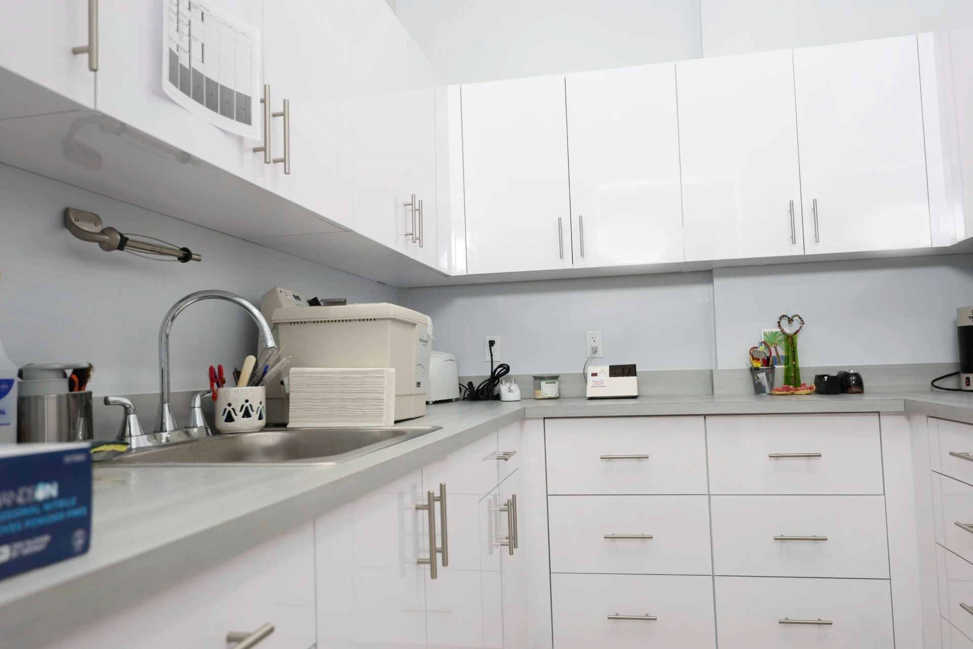 gallery- inside view of a dental clinic