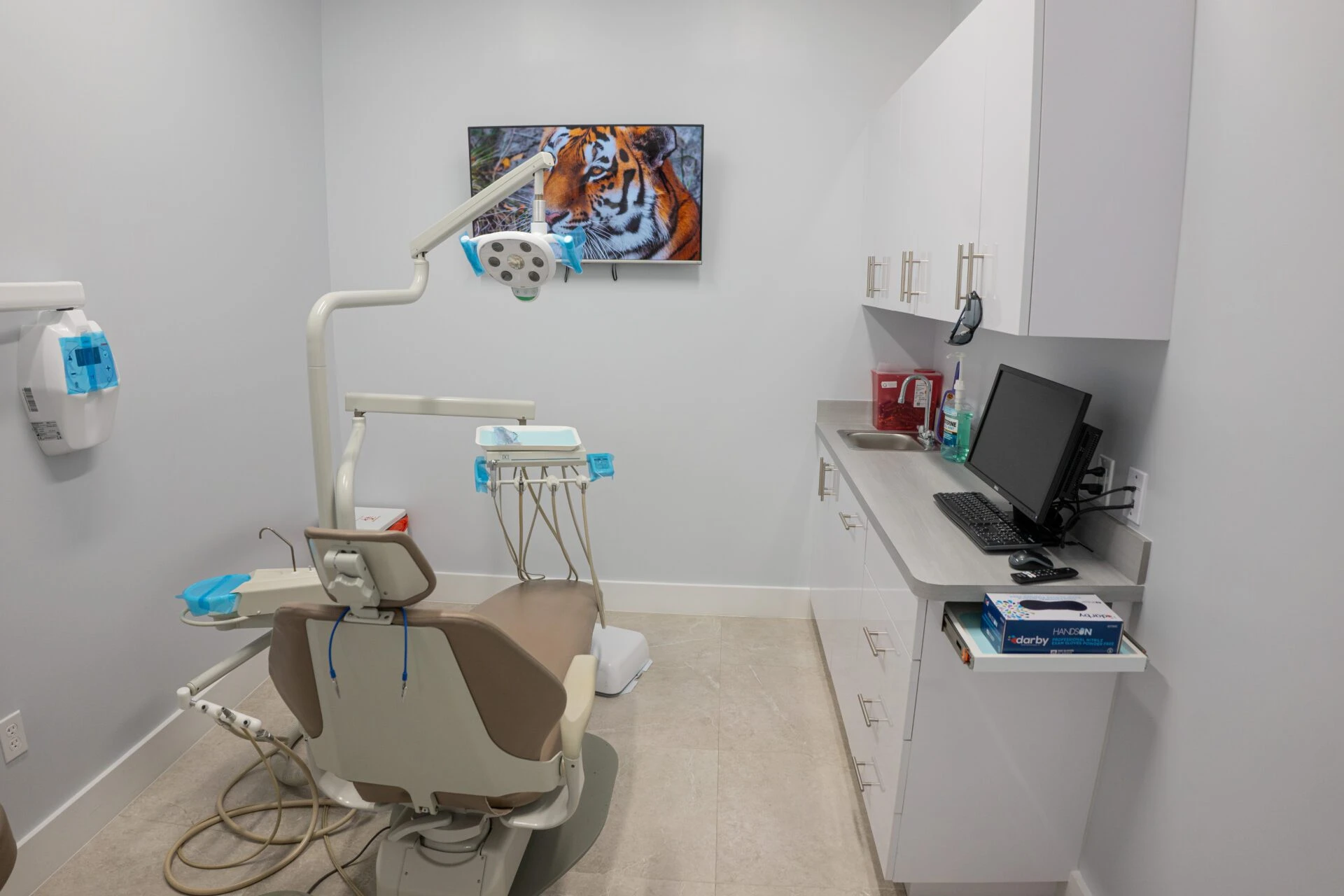 Modern Dental Operatory and Advanced Patient Suite
